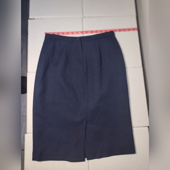 Elegant Navy Blue Women's Skirt Size 10 #459 - Picture 2 of 2
